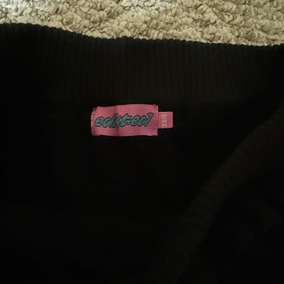 Black Ruffled Shorts - Picture 3 of 3